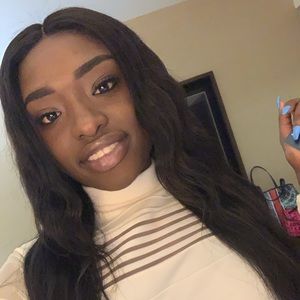 Meet your Posher, Sashanna